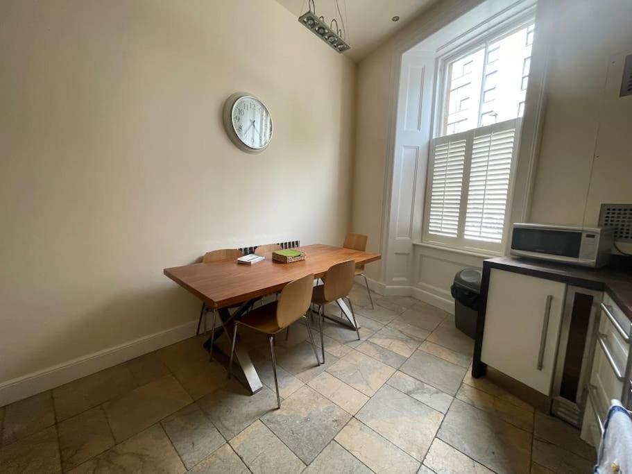 Stunning West End Flat! Apartment Glasgow Bagian luar foto